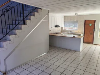 Perfect Lock-up and go Apartment to rent in the beautiful Bellevue Complex, situated in Murrayfield,