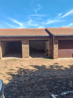 Perfect Lock-up and go Apartment to rent in the beautiful Bellevue Complex, situated in Murrayfield,