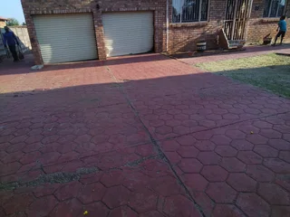 House available for Rental