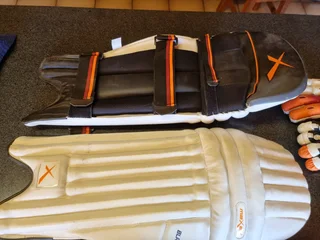 Cricket Set for sale
