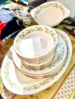 Dinner service English bone china