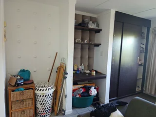 Modern studio in Dainfern Square