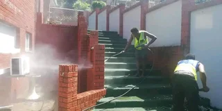 High pressure cleaning