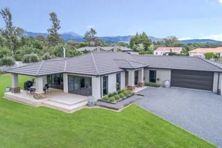 Building Contractors, Roofing services,