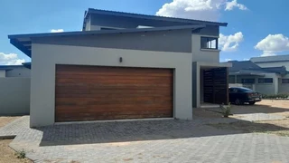 Welcome to a modern oasis in the heart of the prestigious Aloes Lifestyle!!
