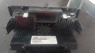 AUDI A3 AIRCON CONTROL UNIT FOR SALE.
