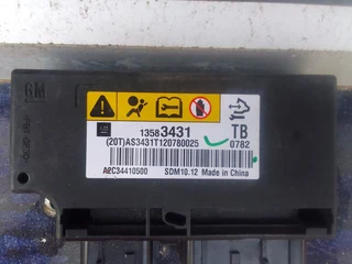 CHEVEROLET AVEO AND OPEL AIR BAG CONTROL UNIT FOR SALE STILL LIKE NEW*