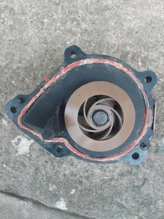 MINI COOPER WATER PUMP FOR SALE IN EXCLLENT CONDITION*