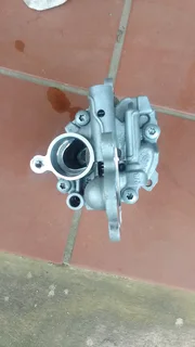 FORD RANGER 2.2 TDCI AND 3.2 TDCI ORIGINAL OIL PUMP FOR SALE STILL LIKE NEW.
