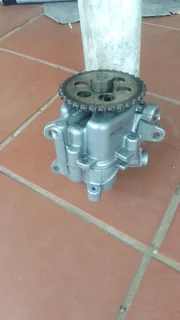 FORD RANGER 2.2 TDCI AND 3.2 TDCI ORIGINAL OIL PUMP FOR SALE STILL LIKE NEW.