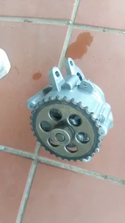 FORD RANGER 2.2 TDCI AND 3.2 TDCI ORIGINAL OIL PUMP FOR SALE STILL LIKE NEW.