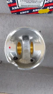 VW BRAND NEW PISTON FOR SALE ONLY ONE AVAILABLE*