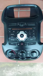 FORD RANGER T6 COMPLETE CENTRAL CONTROL PANEL FOR SALE IN EXCELLENT CONDITION.R2500