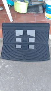 HYUNDAI CRETA BOOT COVER BOARD FOR SALE STILL LIKE NEW.