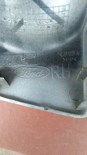 FORD RANGER T6 ORIGINAL FOG LIGHT COVER STILL LIKE NEW. R750