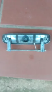 VW POLO TAILGATE LOCK HANDLE FOR SALE IN EXCELLENT CONDITION. R999