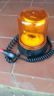 HEAVY DUTY STRONG WARNING LIGHT FOR SALE IN EXCELLENT CONDITION.R499