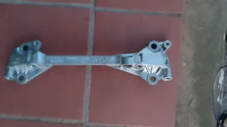 MINI COOPER.BMW.PEUGEOT.CITROEN.ENGINE MOUNTAIN FOR SALE NEW.R950