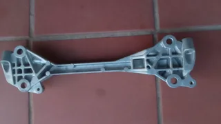 MINI COOPER.BMW.PEUGEOT.CITROEN.ENGINE MOUNTAIN FOR SALE NEW.R950