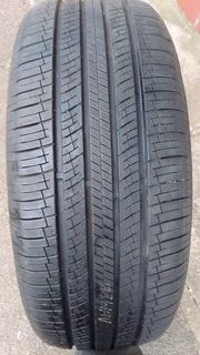 235/60/18 BRAND NEW BAKKIES TYRE ONLY ONE AVAILABLE.