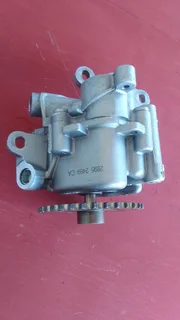 FORD RANGER ORIGINAL OIL PUMP FOR SALE STILL LIKE NEW*