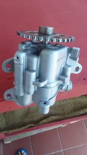 FORD RANGER ORIGINAL OIL PUMP FOR SALE STILL LIKE NEW*