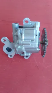 FORD RANGER ORIGINAL OIL PUMP FOR SALE STILL LIKE NEW*