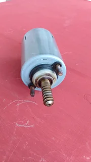 BMW E90 E46 VALVETRONIC MOTOR FOR SALE IN EXCELLENT CONDITION. R1400