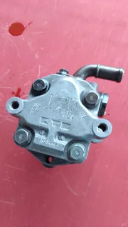 VW TRANSPORTER ORIGINAL POWER STEERING PUMP FOR SALE IN EXCELLENT CONDITION*