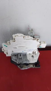 AUDI A4.S4.A5.S5.Q3.Q5.Q7 DOOR LOCK FOR SALE STILL LIKE NEW*RIGHT DRIVER SIDE*