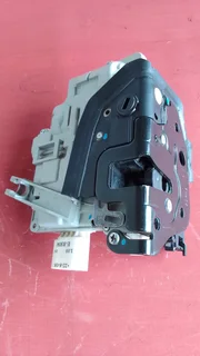 AUDI A4.S4.A5.S5.Q3.Q5.Q7 DOOR LOCK FOR SALE STILL LIKE NEW*RIGHT DRIVER SIDE*