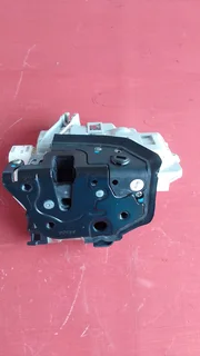 AUDI A4.S4.A5.S5.Q3.Q5.Q7 DOOR LOCK FOR SALE STILL LIKE NEW*RIGHT DRIVER SIDE*