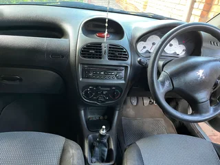 2004 Peugeot 206 Hatchback