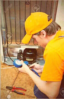 Refrigerator technicians repairs and regassing onsite