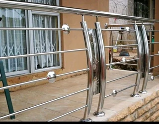 Driveway gates
