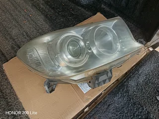 2005-2010 Fortuner head light