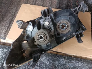 2005-2010 Fortuner head light