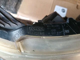 2005-2010 Fortuner head light