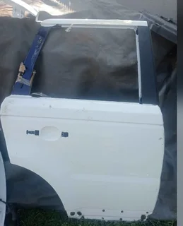 Range rover sport right rear door shell 2005-2013