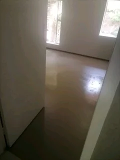 Laminate,Vinyl &amp; Epoxy Flooring