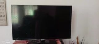 Samsung 32 inch flat screen tv