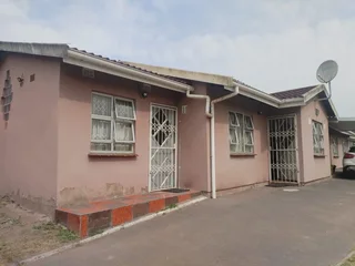 4 bedroom house to let in Caversham Glen