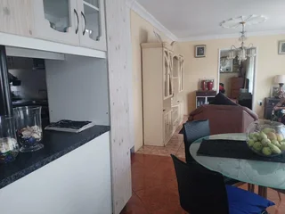 4 bedroom house to let in Caversham Glen