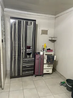 1 x Bachelorette to let in New Germany