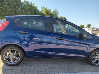 2014 Ford Fiesta Hatchback