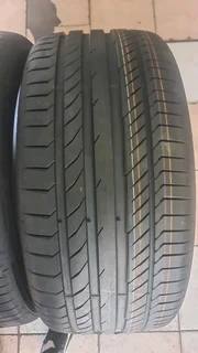 275/35 R20 used tyres in mint condition. Call/whatsapp Enzo 0783455713