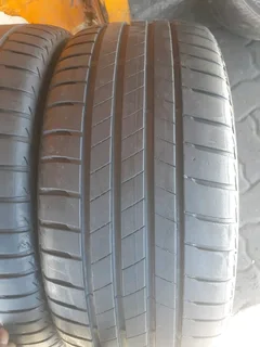 235/35 R19 used tyres and more. Call /whatsapp Enzo 0783455713