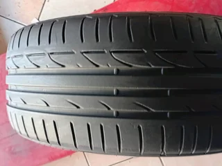 235/55 R19 used tyres in mint condition. Call /whatsapp Enzo 0783455713