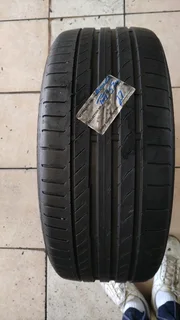 225/55 R19 used tyres in mint condition. Call/WhatsApp Enzo 0783455713