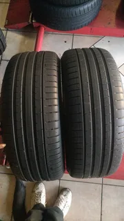 325/30 R21 used tyres and more. Call /WhatsApp Enzo 0783455713